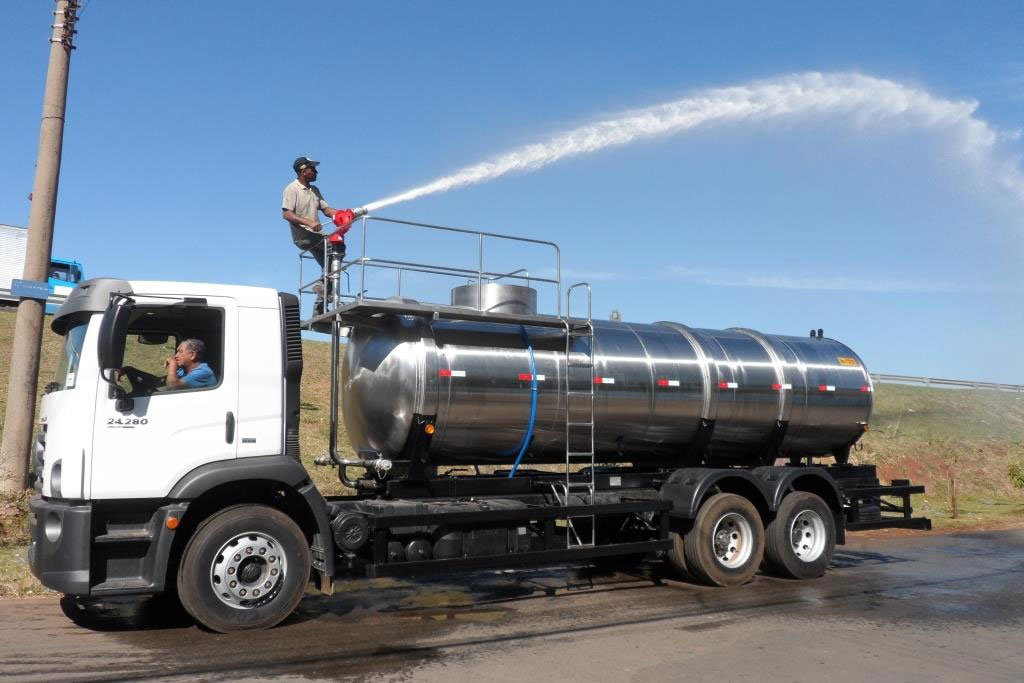 pampeiro-euro-vac-equipamiento-tanque-pipa-inoxidable